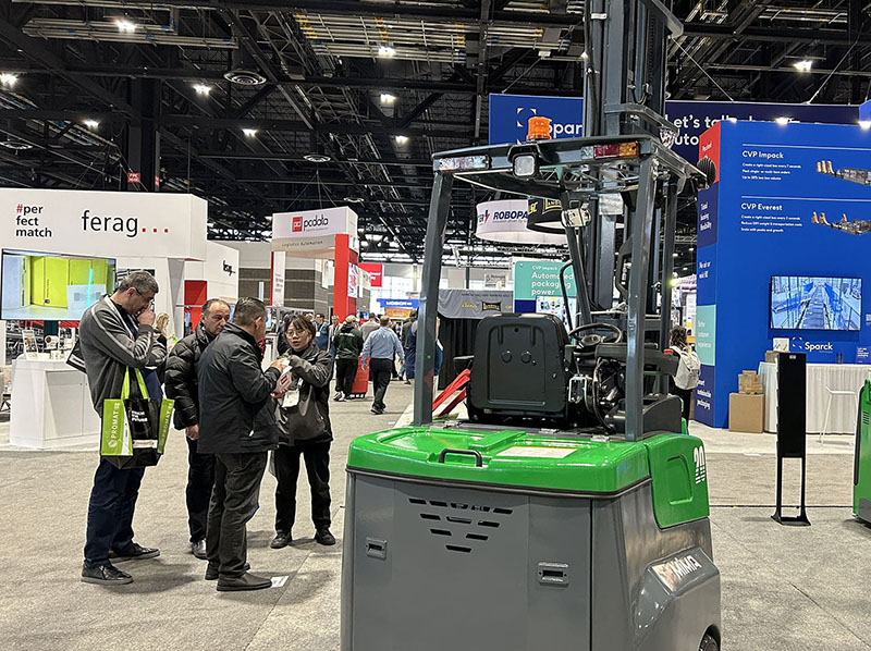 انطلقت فعاليات معرض PROMAT 2023 لشركة Forkvance Forklifts بنجاح كبير في يومها الأول